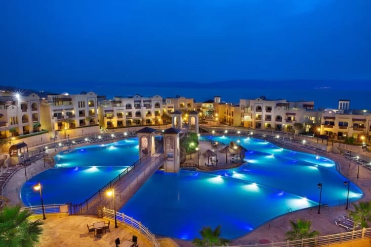 Crowne-plaza-Jordan-Dead-Sea-Resort-Spa Beach